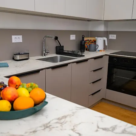 Apartman Guezt Dobanovacka 93a