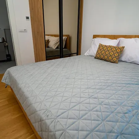 Guezt Dobanovacka 93a Apartment Belgrade